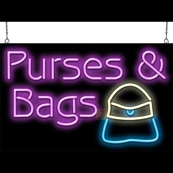 Purses, bags, totes and wallets - Picture 1 of 1